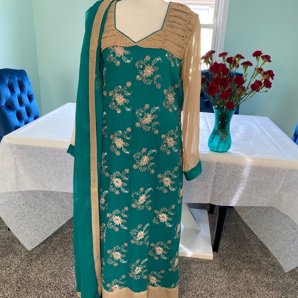 🌈SALE!!!🌈🌟NEW Pakistani suit chiffon